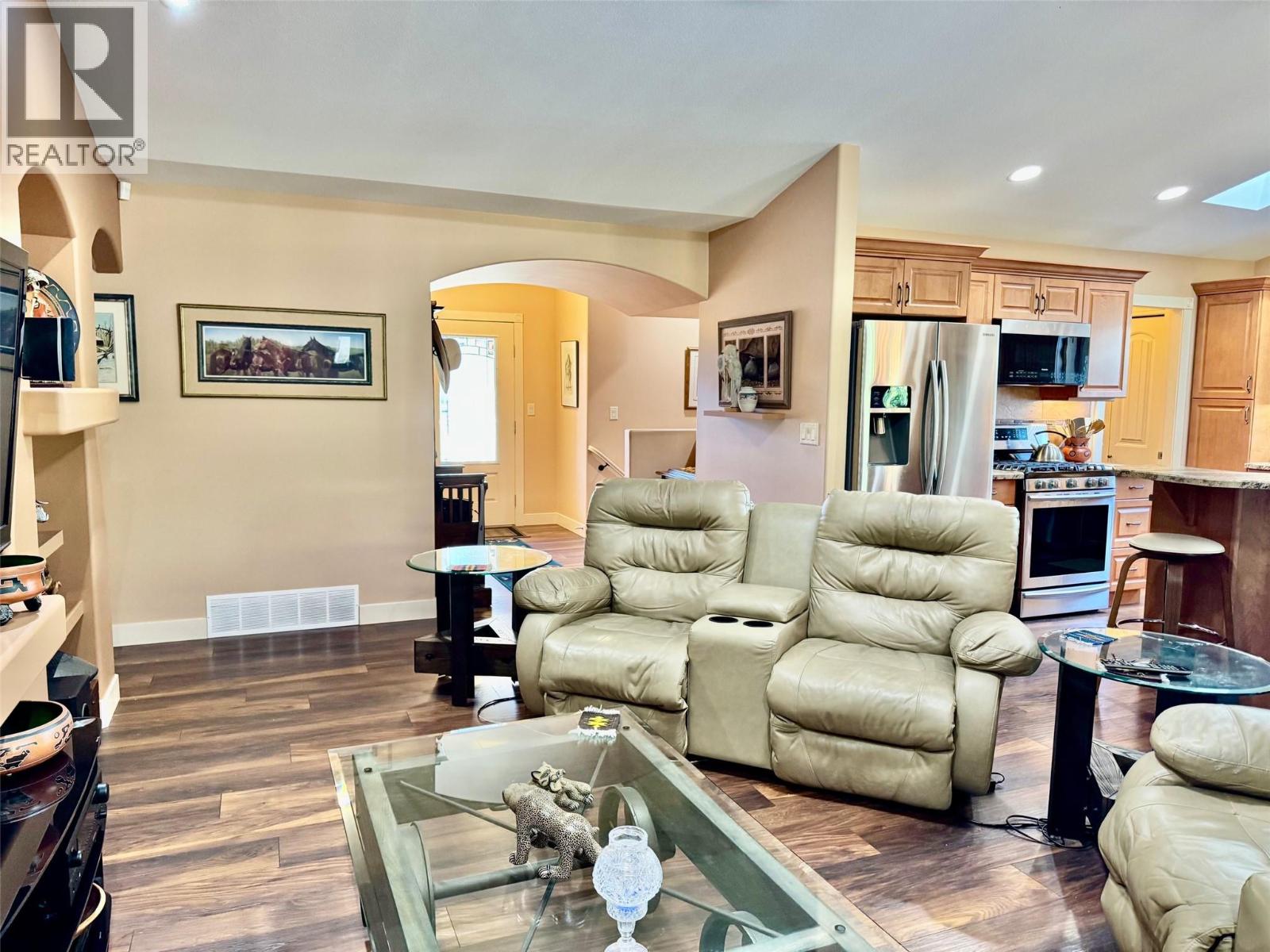  4147 4th Street, Vernon