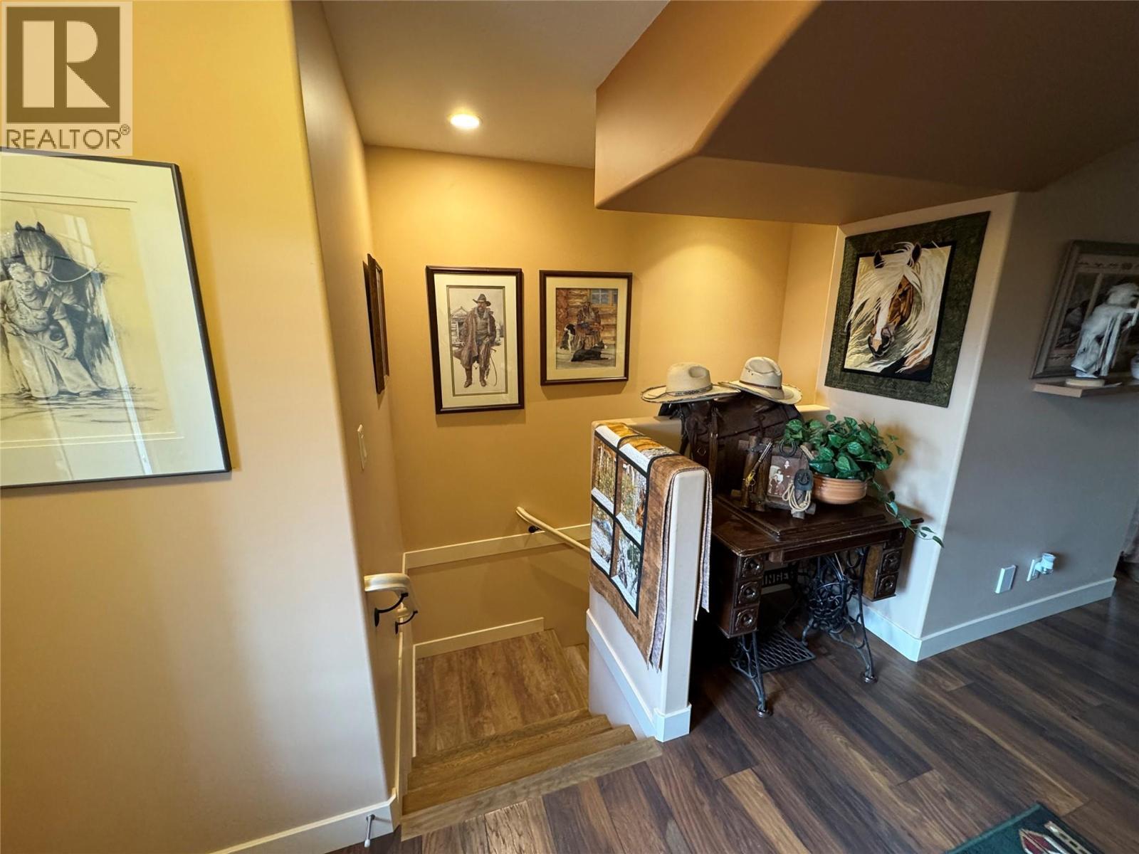  4147 4th Street, Vernon