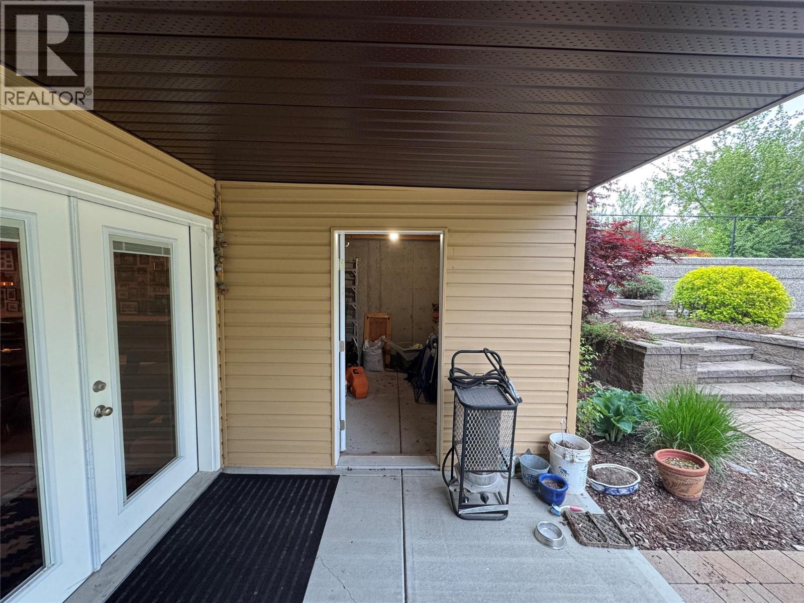  4147 4th Street, Vernon