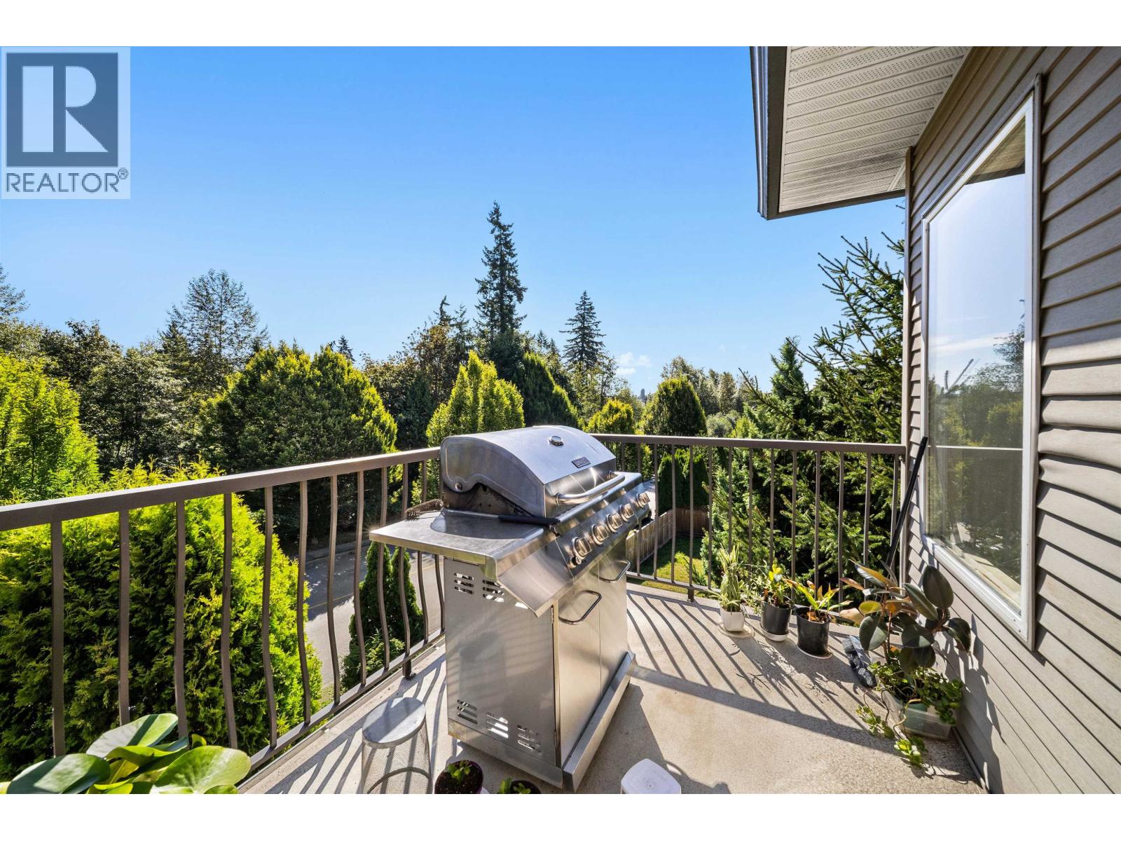 Photo 11 of 11279 Creekside Street, Maple Ridge BC