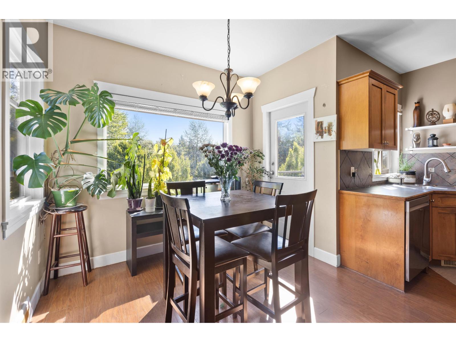 Photo 6 of 11279 Creekside Street, Maple Ridge BC