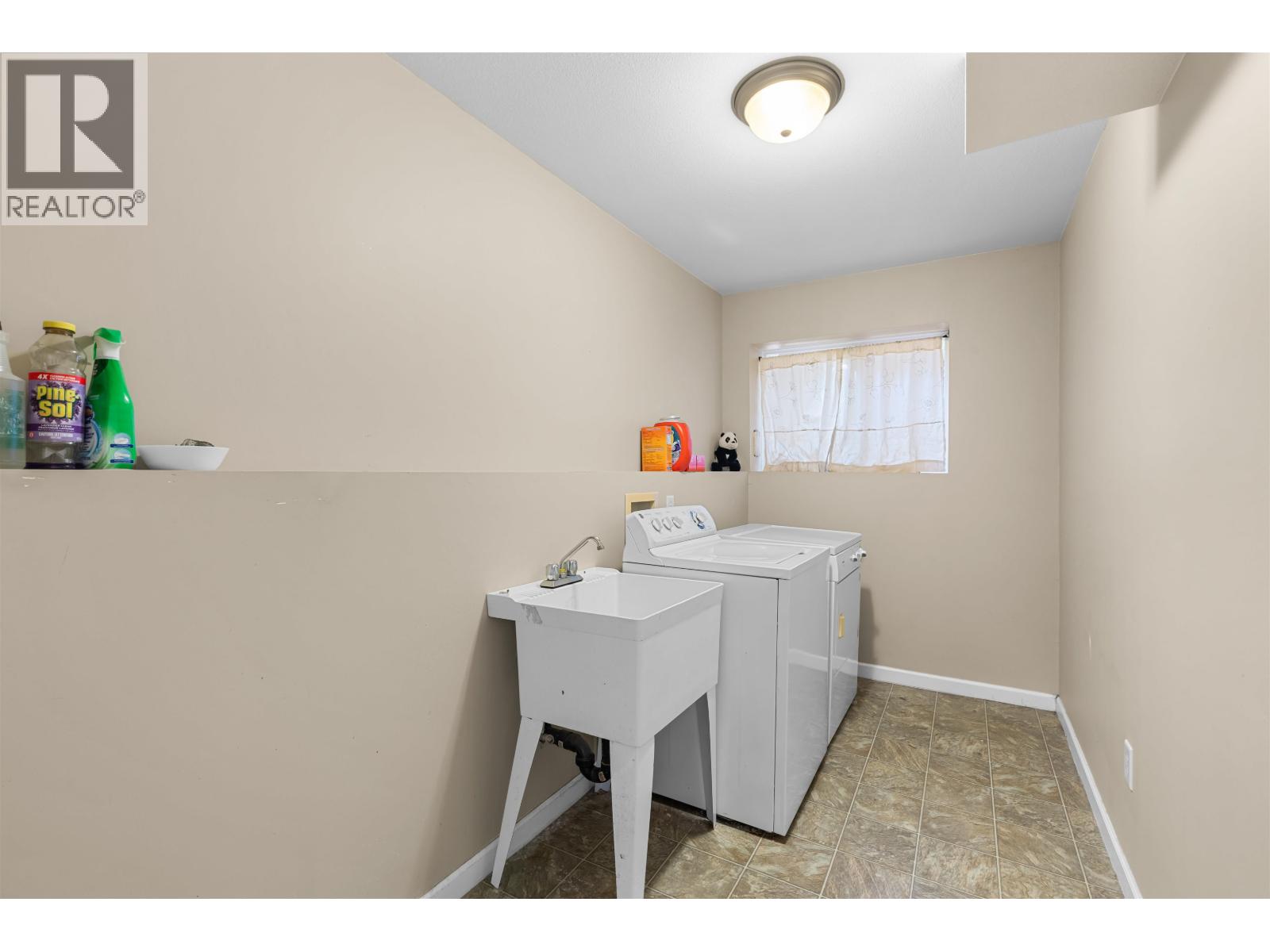 Photo 26 of 11279 Creekside Street, Maple Ridge BC
