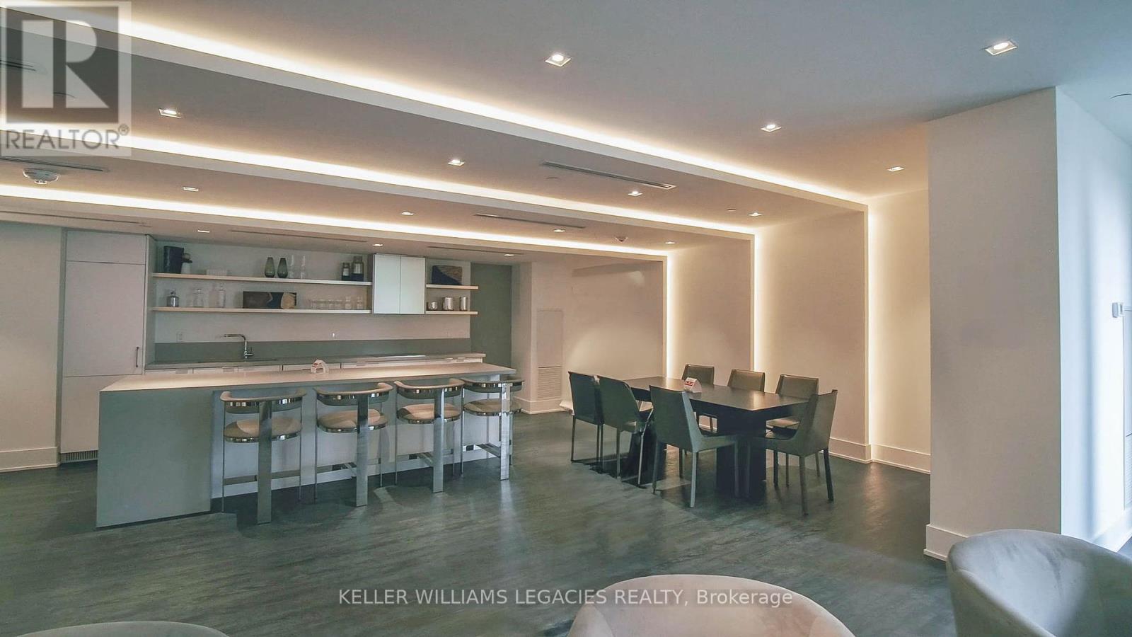 Photo 19 of 2204 2916 Highway 7 Highway, Vaughan ON