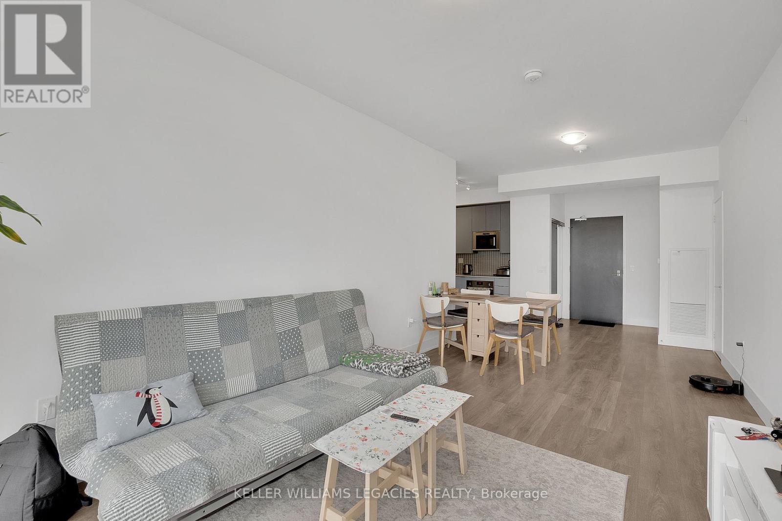Photo 20 of 2204 2916 Highway 7 Highway, Vaughan ON