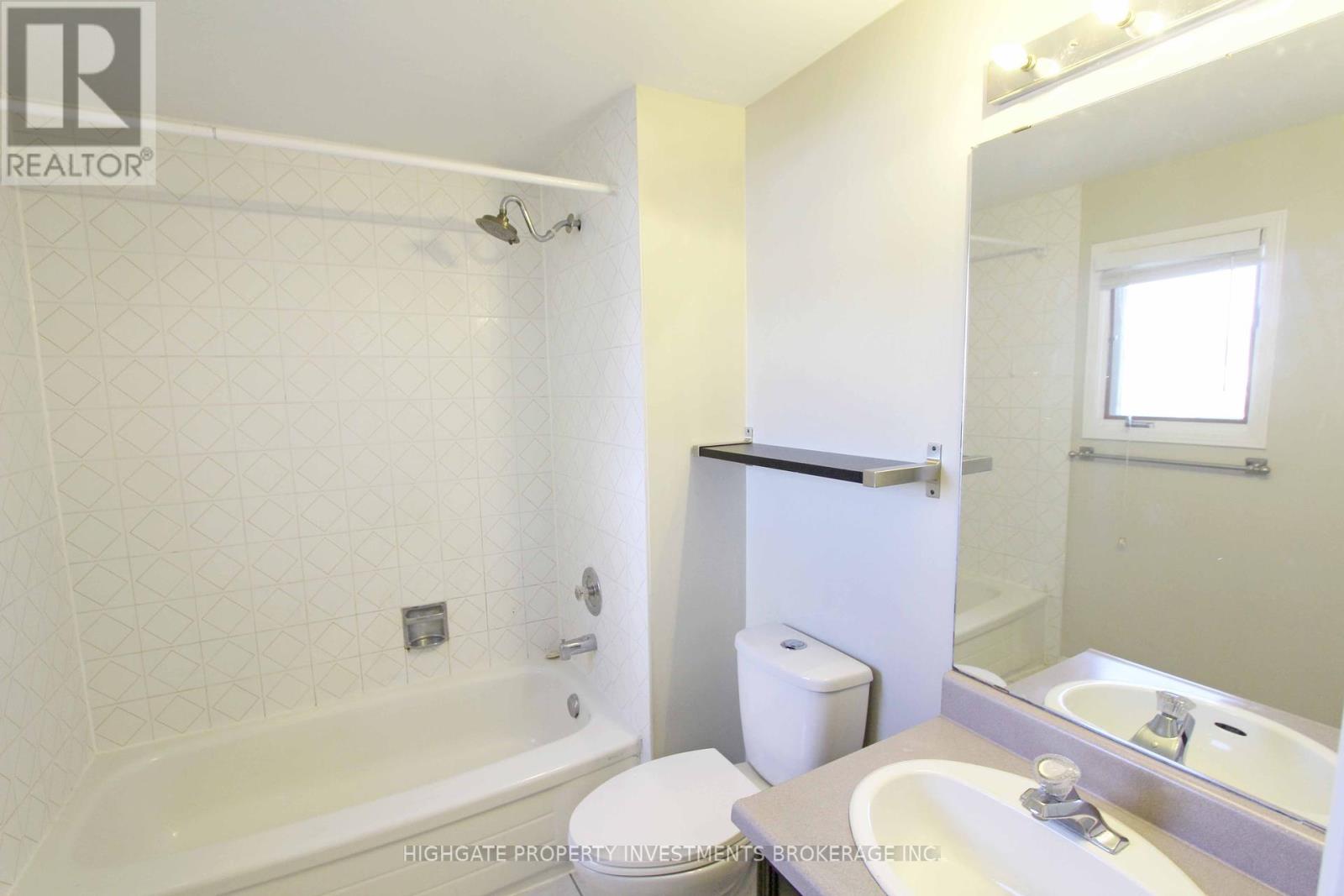 Photo 14 of 80 Hadden Crescent, Barrie ON