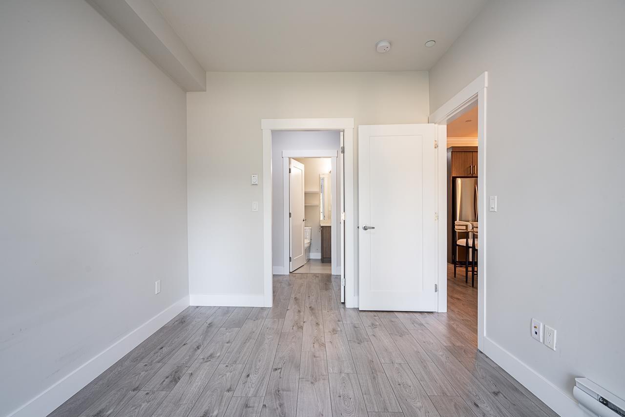 Photo 17 of 309 13799 101 Avenue, Surrey BC