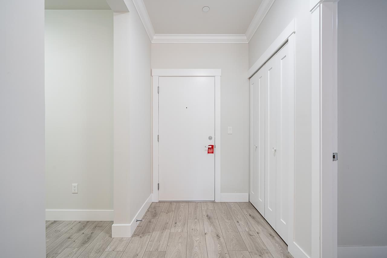 Photo 22 of 309 13799 101 Avenue, Surrey BC
