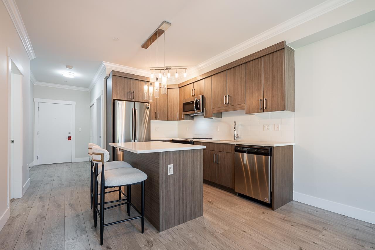 Photo 10 of 309 13799 101 Avenue, Surrey BC