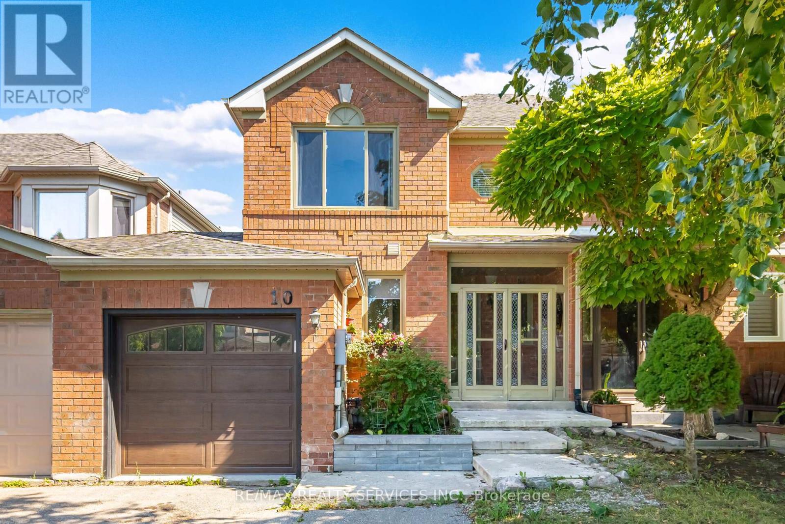 Photo 22 of 10 Deer Creek Place, Brampton ON