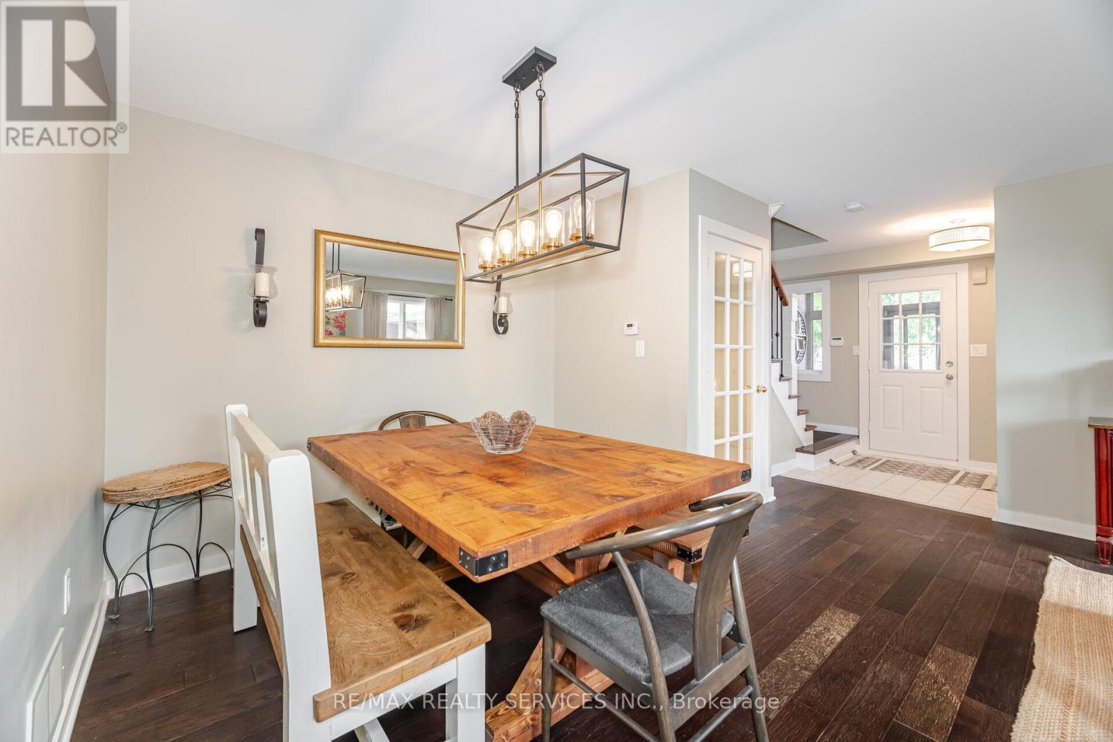 Photo 37 of 10 Deer Creek Place, Brampton ON