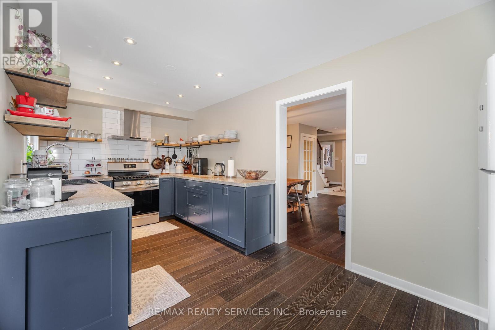Photo 21 of 10 Deer Creek Place, Brampton ON