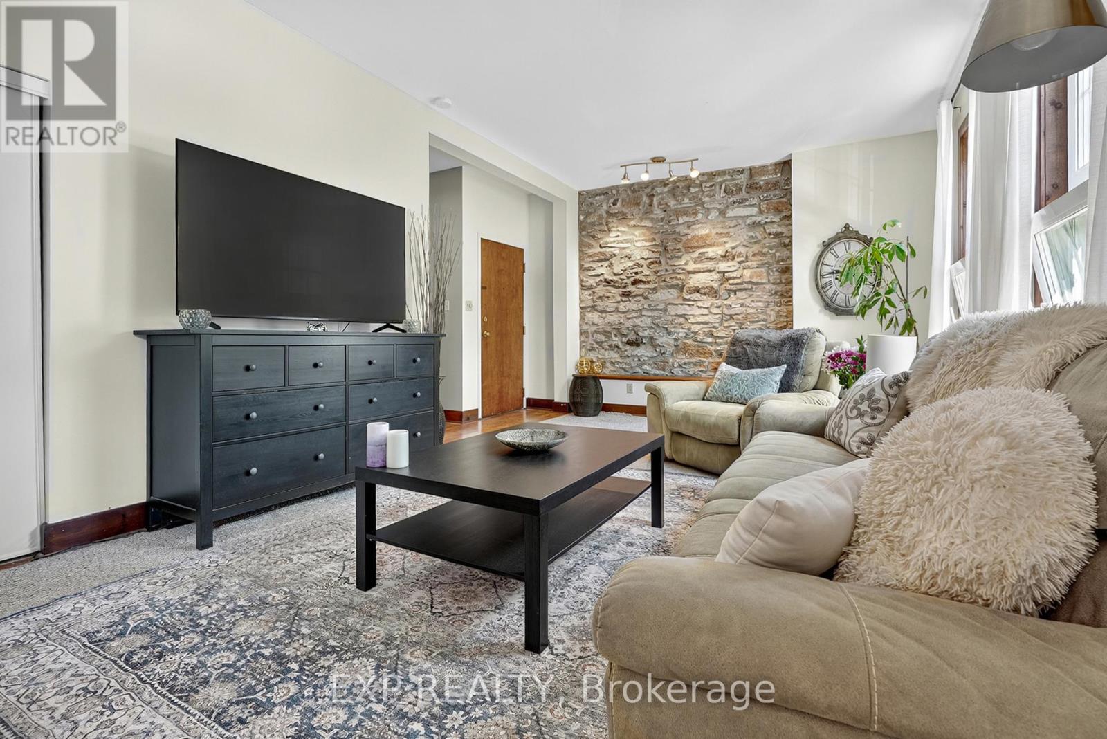 Photo 7 of 6 49 Mill Street, Carleton Place ON