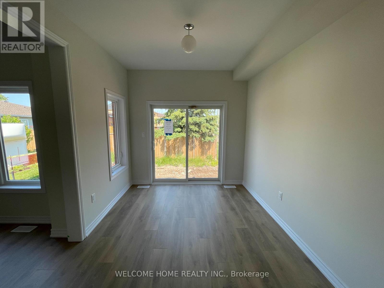 Photo 6 of 26 Tumblewood Place, Welland ON