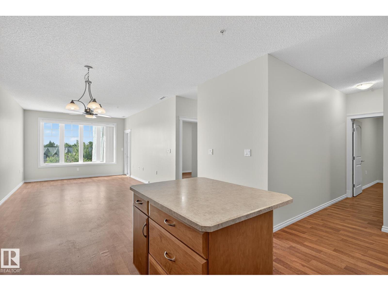 Photo 12 of 312 9820 165 St Nw, Edmonton AB