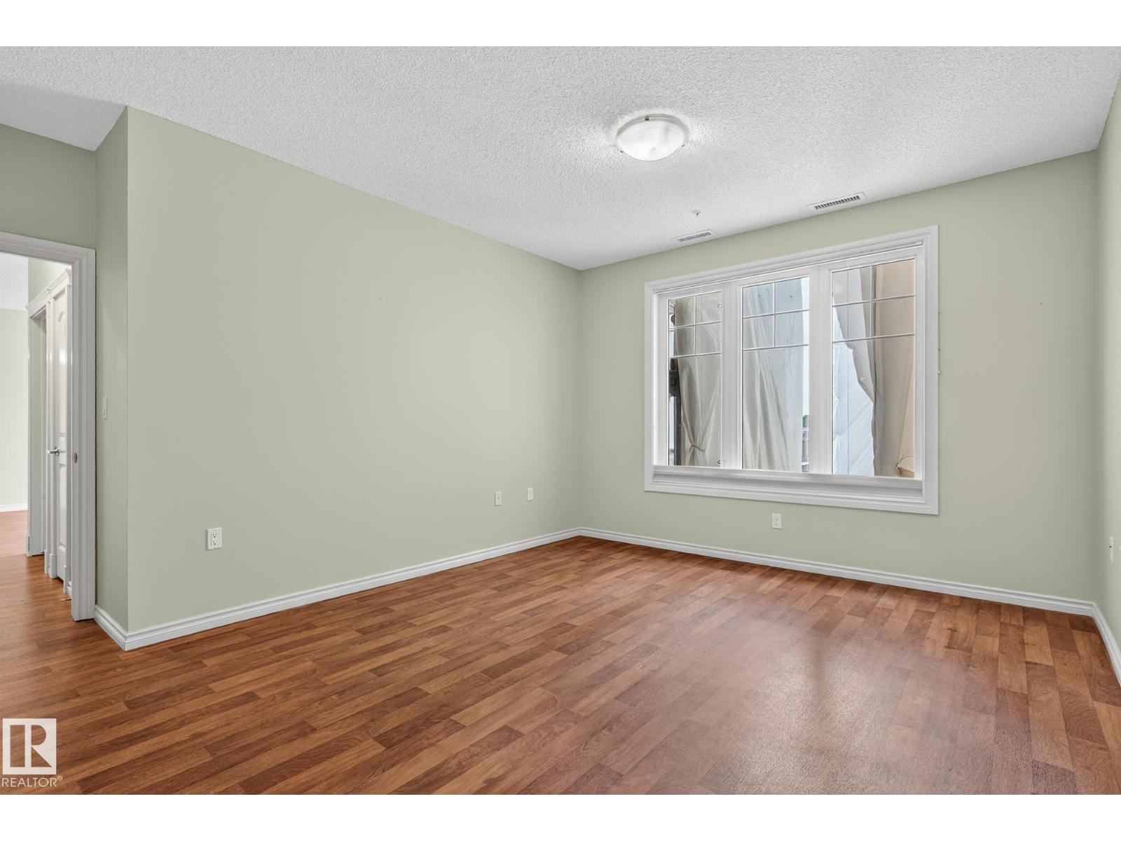 Photo 17 of 312 9820 165 St Nw, Edmonton AB