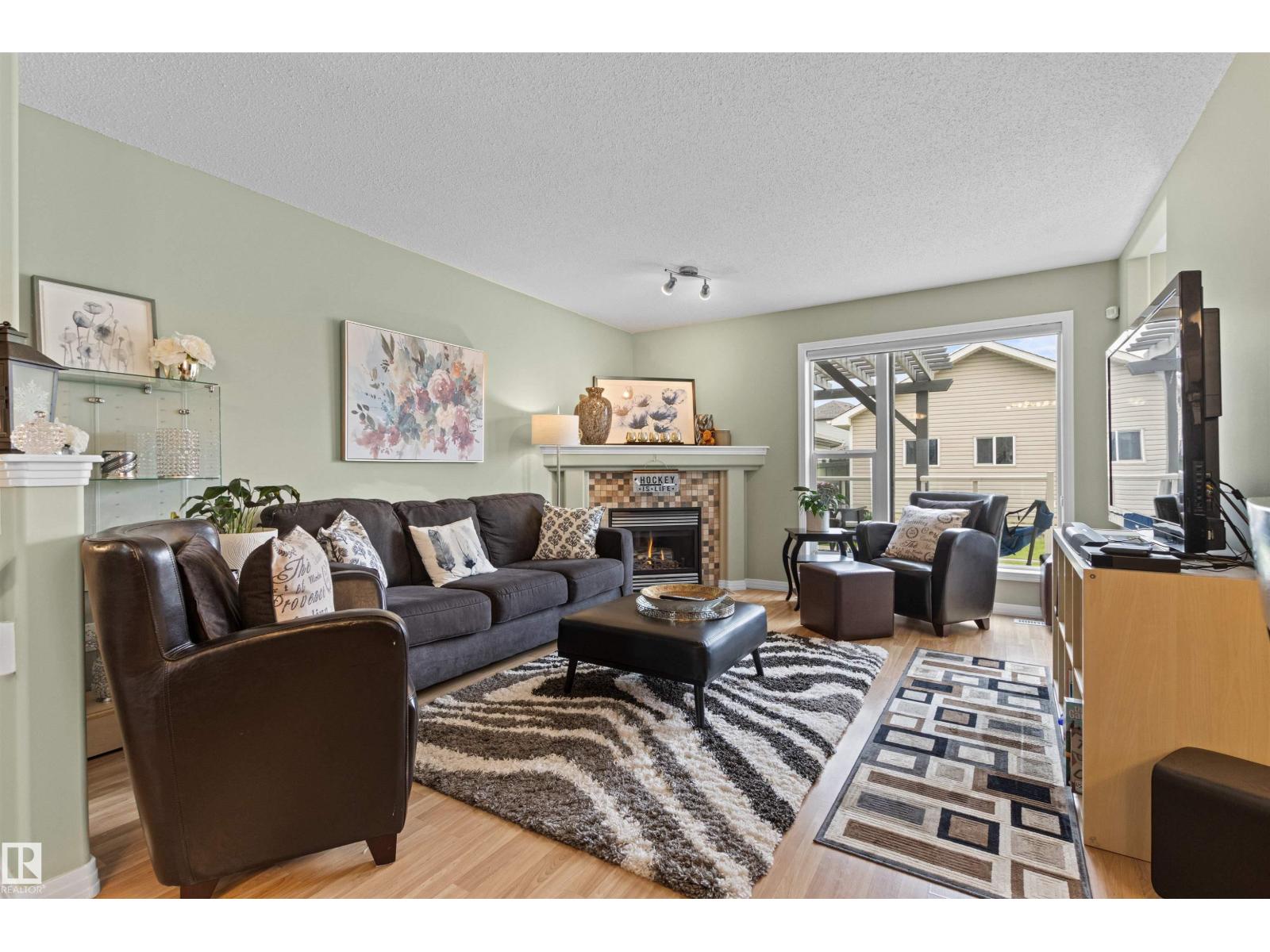 Photo 28 of 21236 91 Av Nw, Edmonton AB