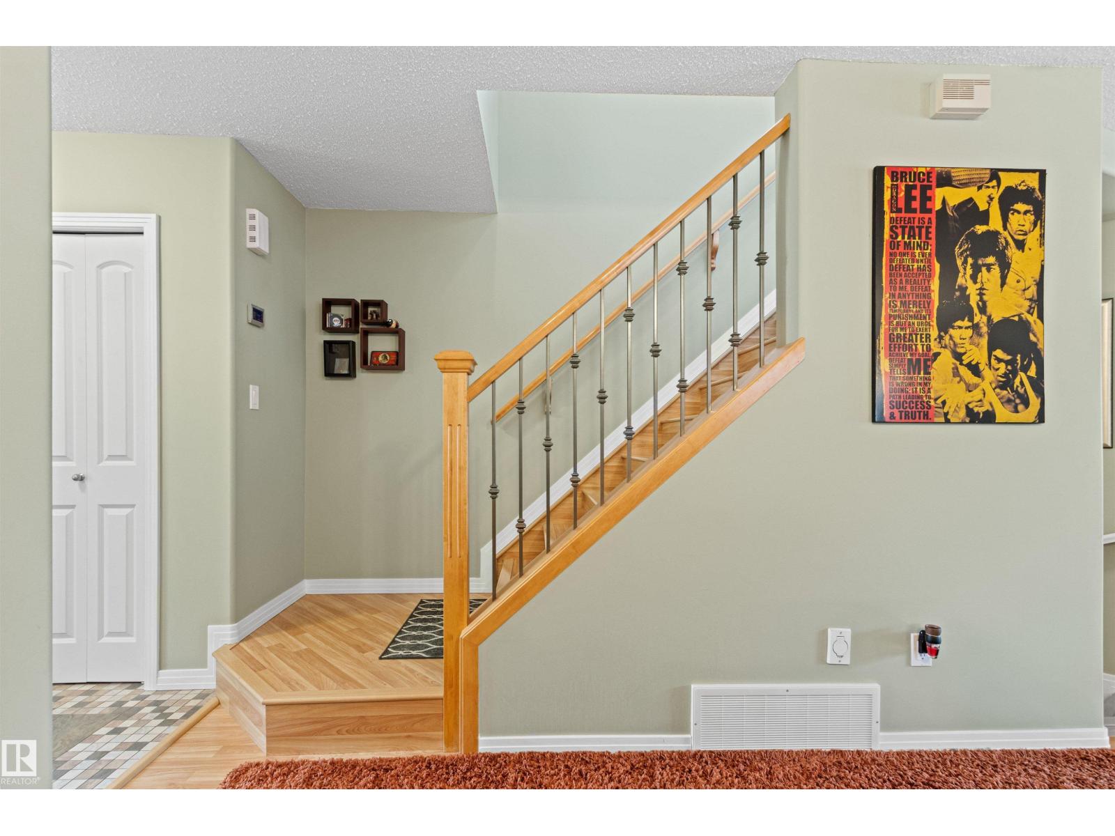 Photo 17 of 21236 91 Av Nw, Edmonton AB