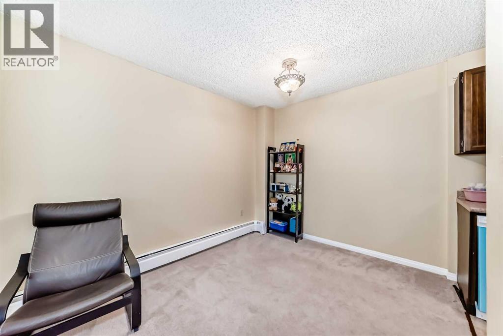 Single Family House for Sale in    Avenue SW Haysboro Calgary 