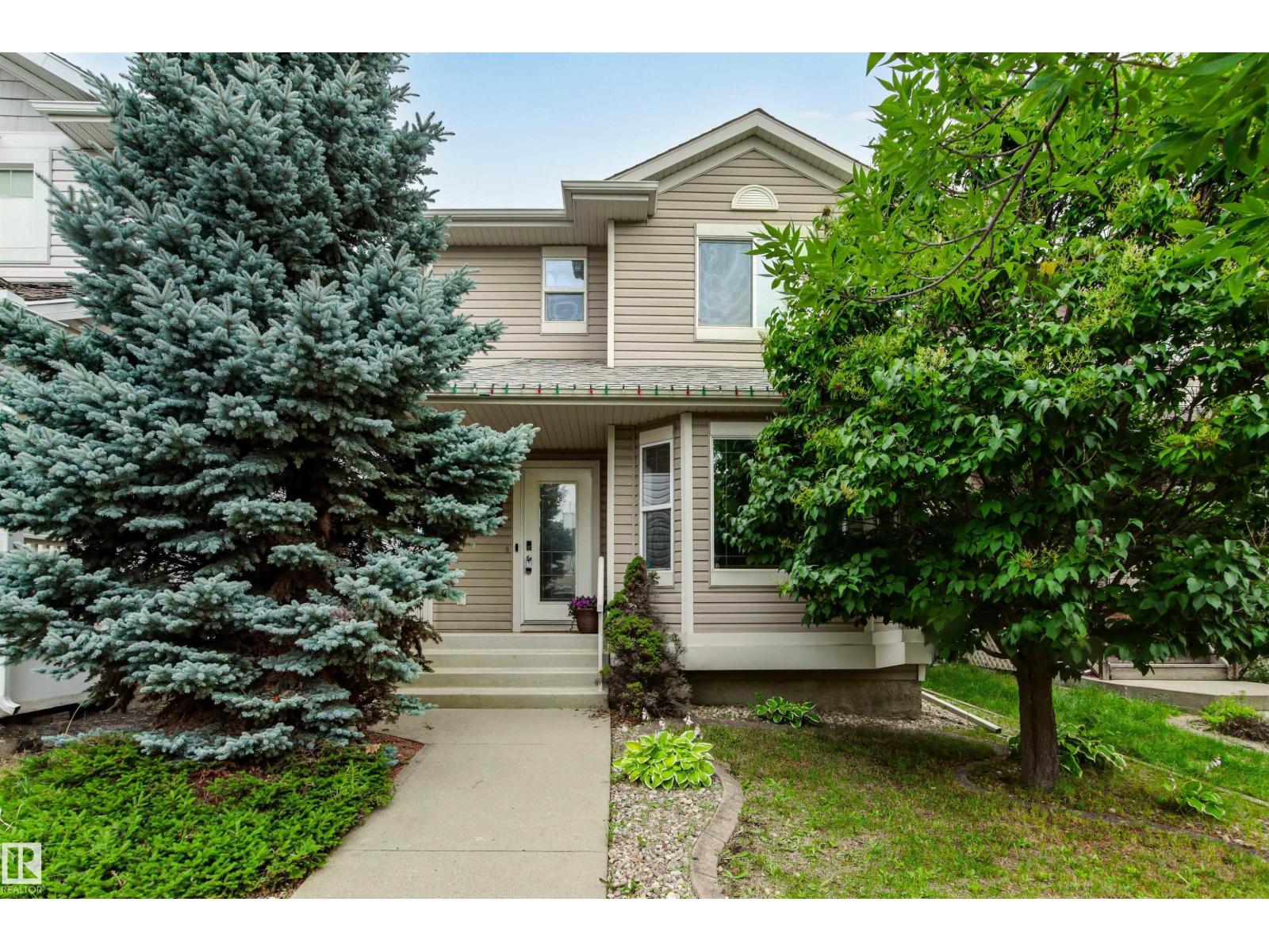 Photo 3 of 21236 91 Av Nw, Edmonton AB