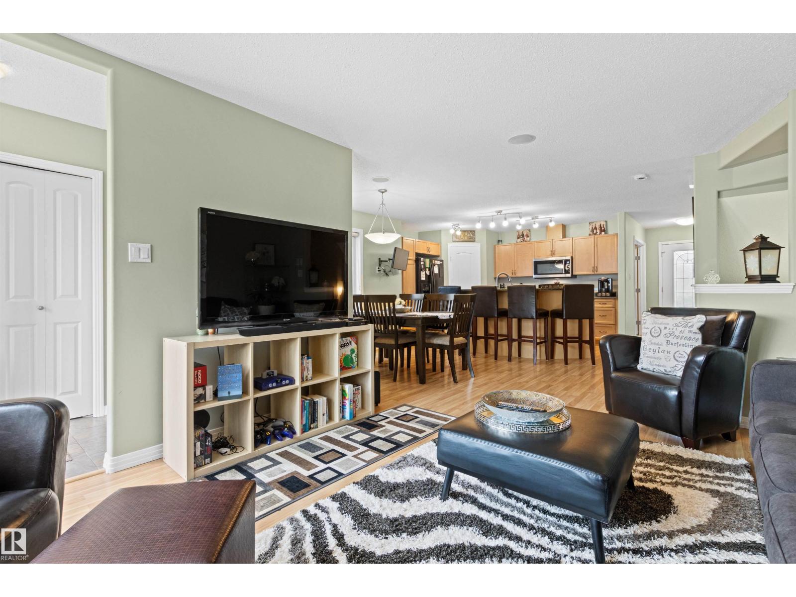 Photo 50 of 21236 91 Av Nw, Edmonton AB