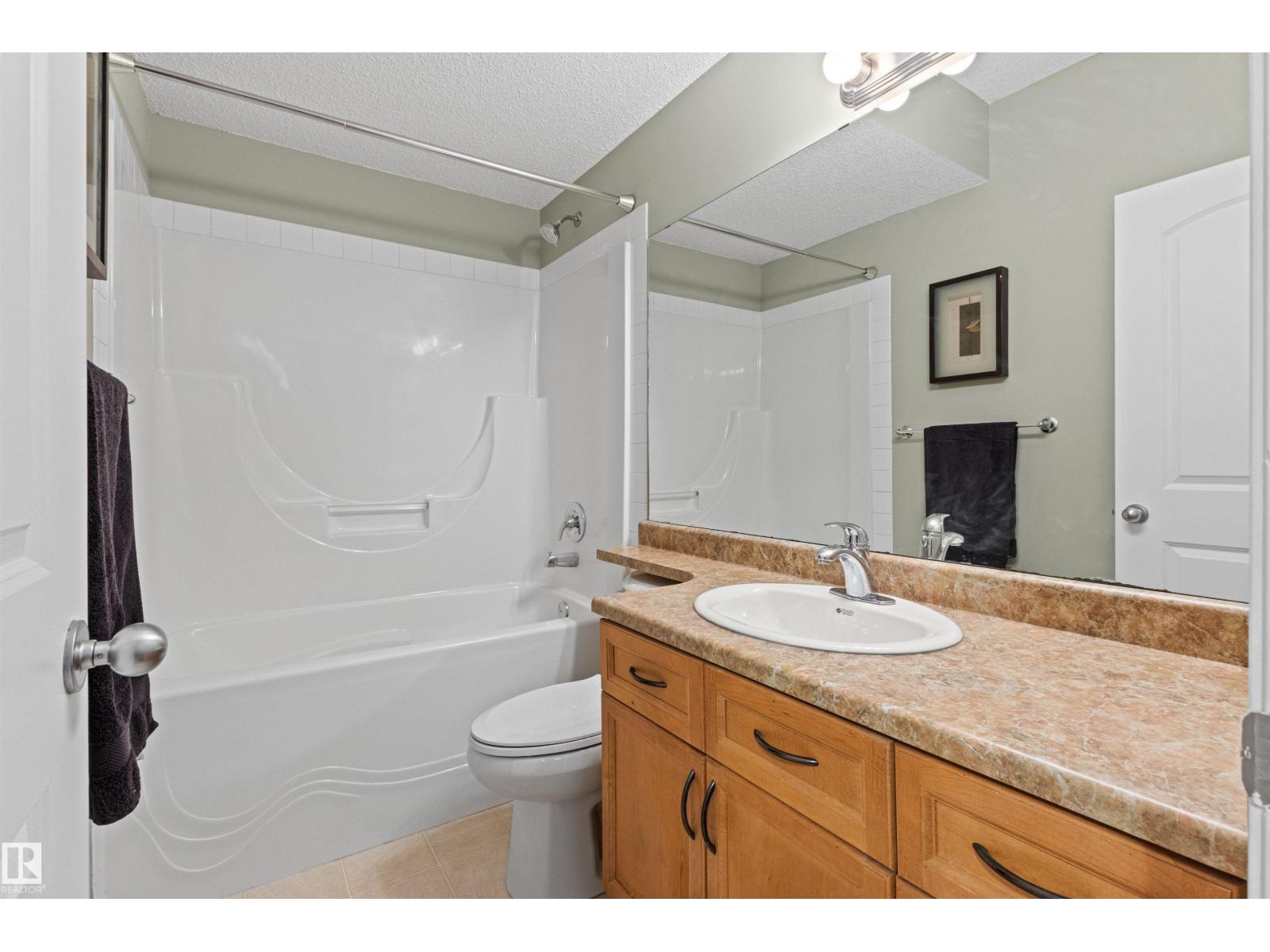 Photo 27 of 21236 91 Av Nw, Edmonton AB