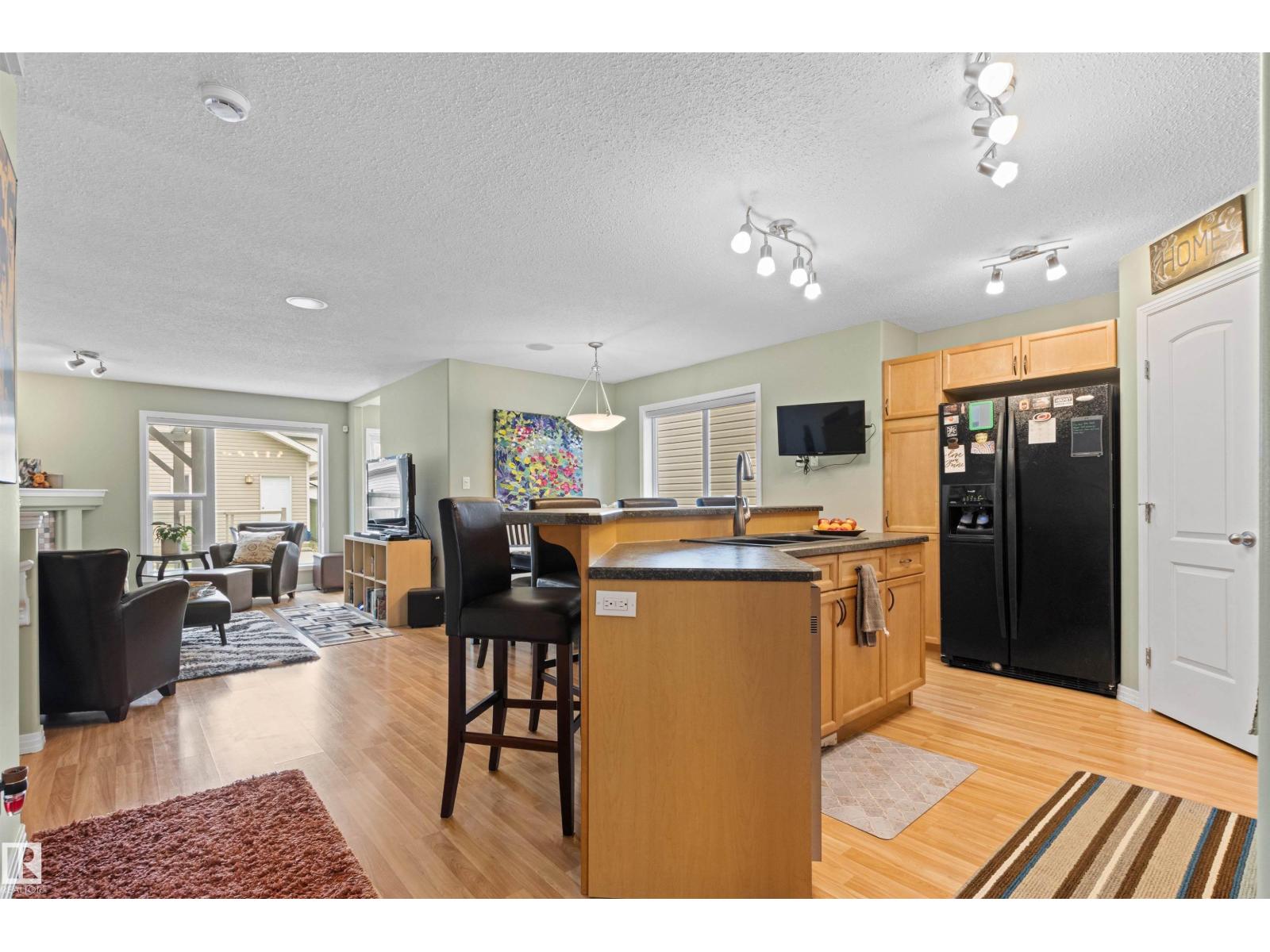 Photo 33 of 21236 91 Av Nw, Edmonton AB