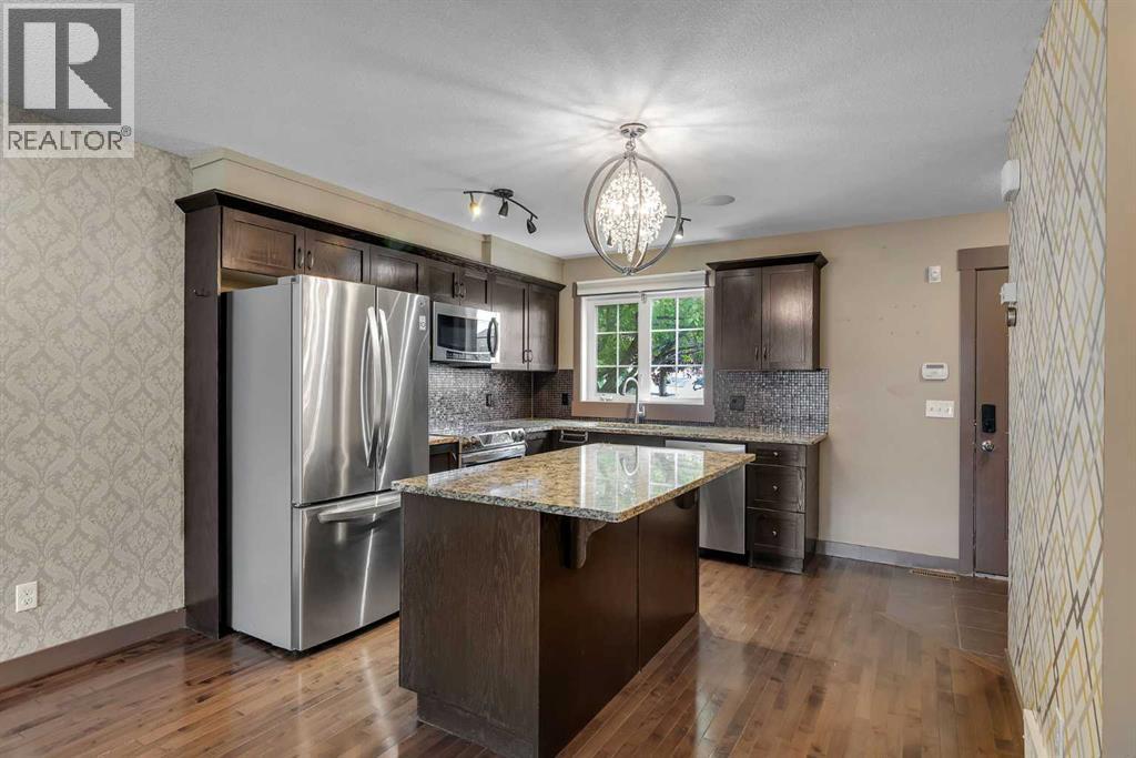 Photo 7 of 185 Rainbow Falls Manor, Chestermere AB