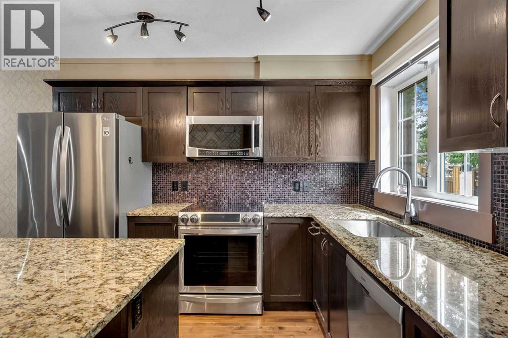 Photo 8 of 185 Rainbow Falls Manor, Chestermere AB