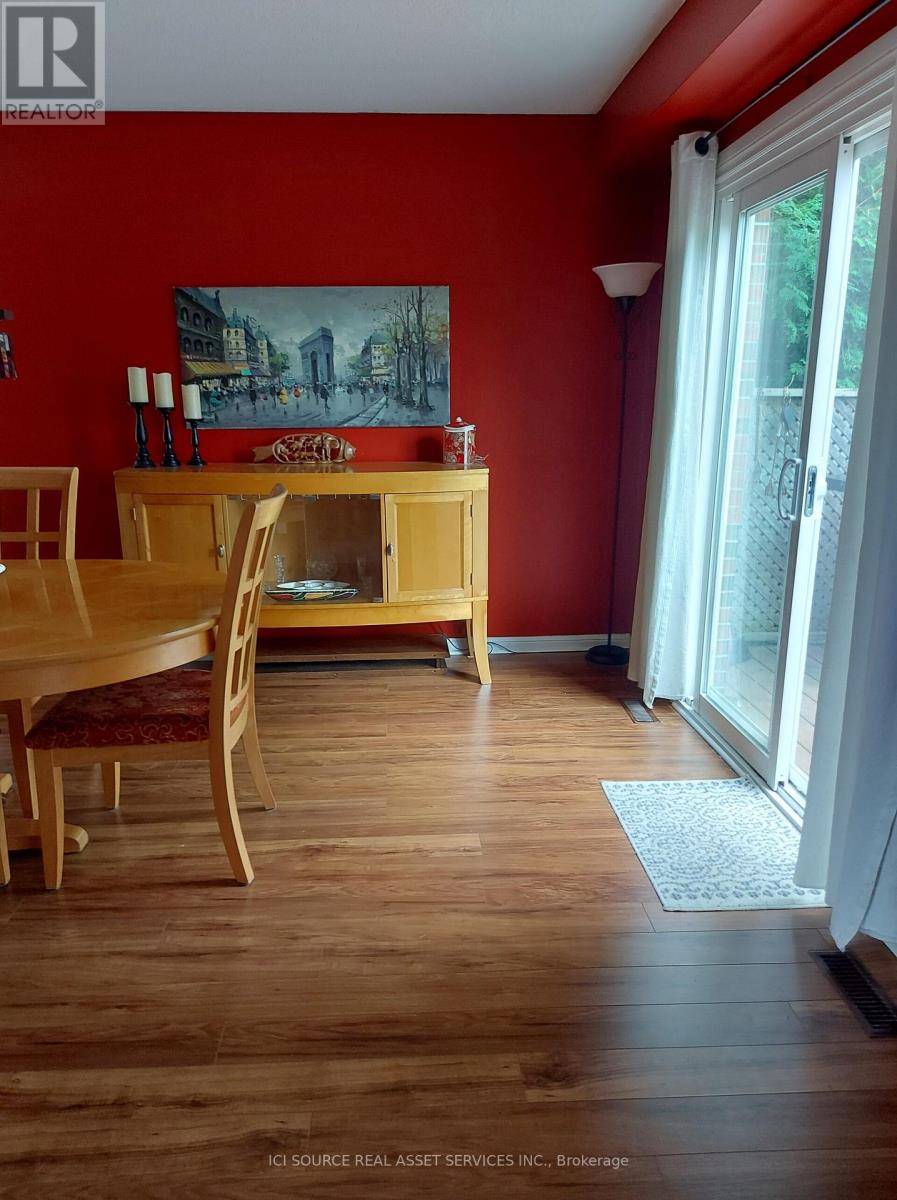 Photo 11 of 195 Ridge Road, Caledon ON