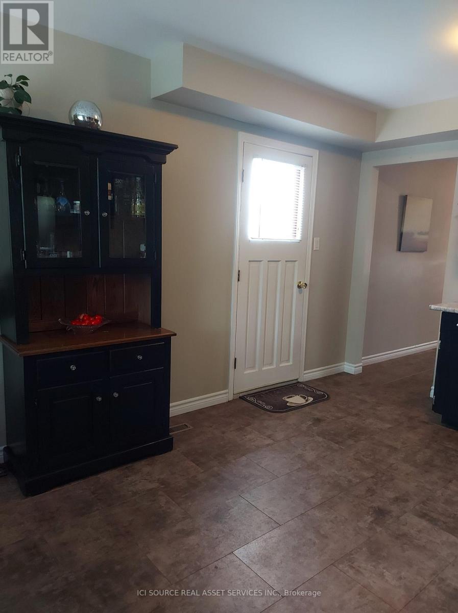 Photo 8 of 195 Ridge Road, Caledon ON