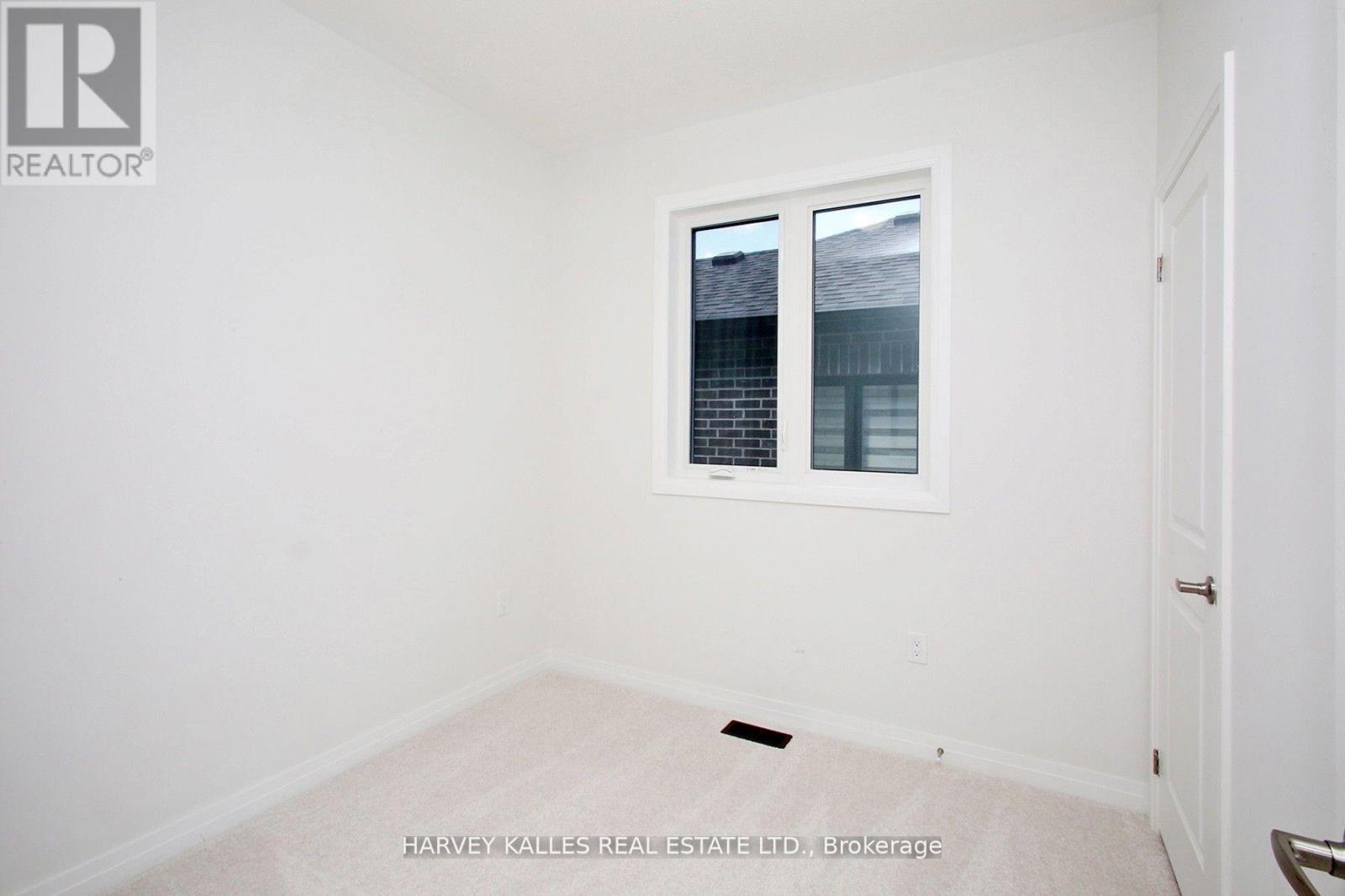 Photo 14 of 1077 Zircon Manor, Pickering ON