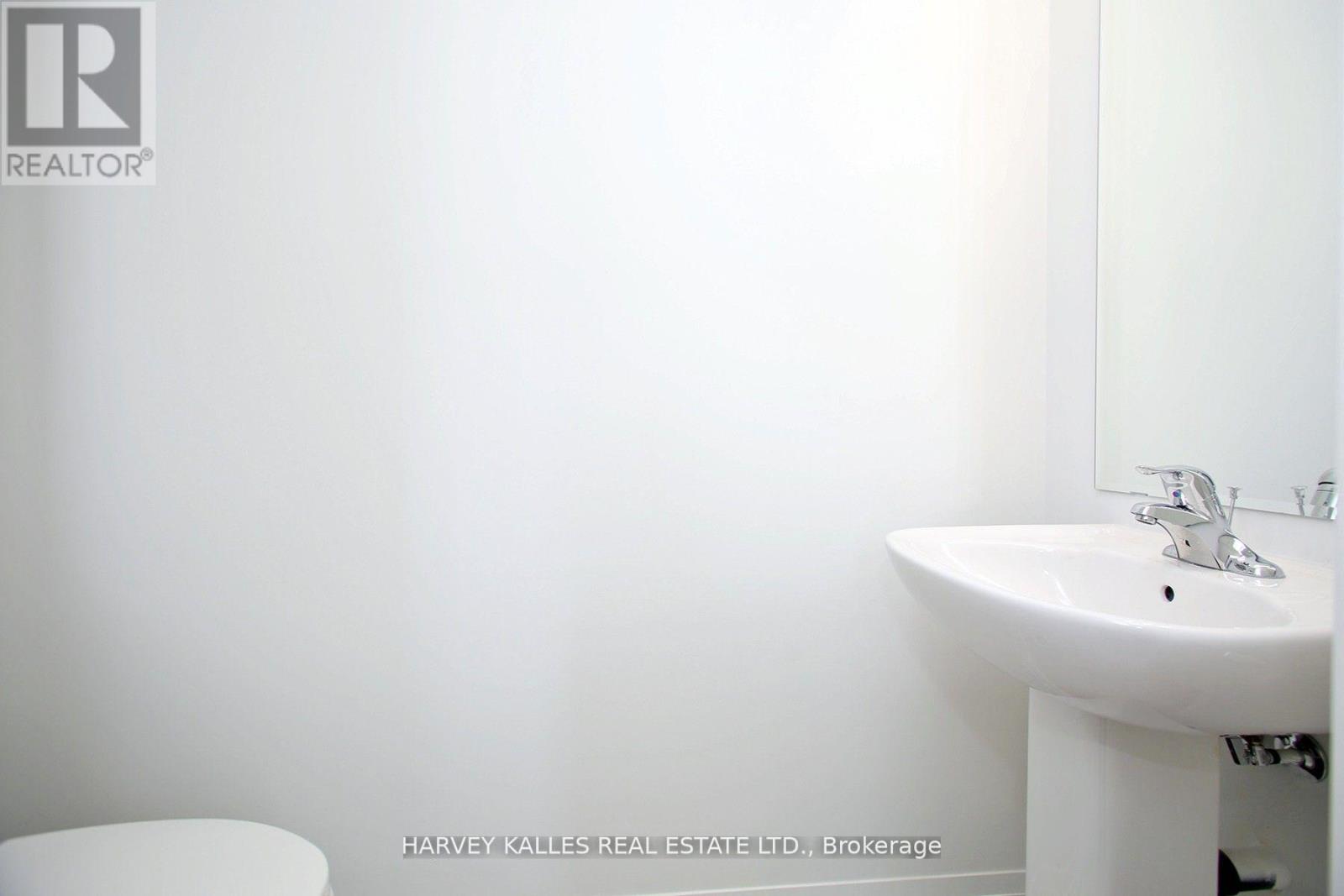 Photo 20 of 1077 Zircon Manor, Pickering ON