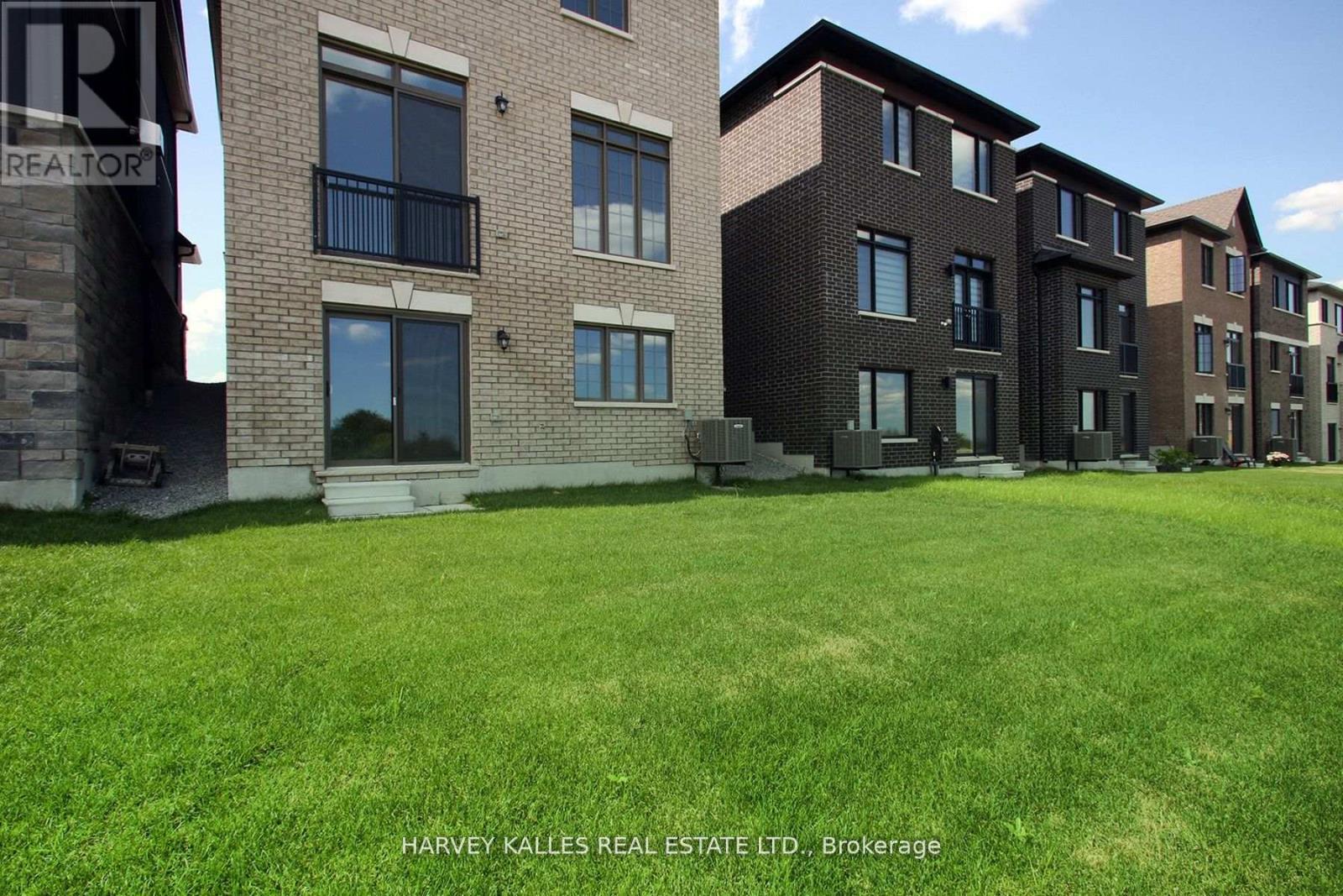 Photo 4 of 1077 Zircon Manor, Pickering ON
