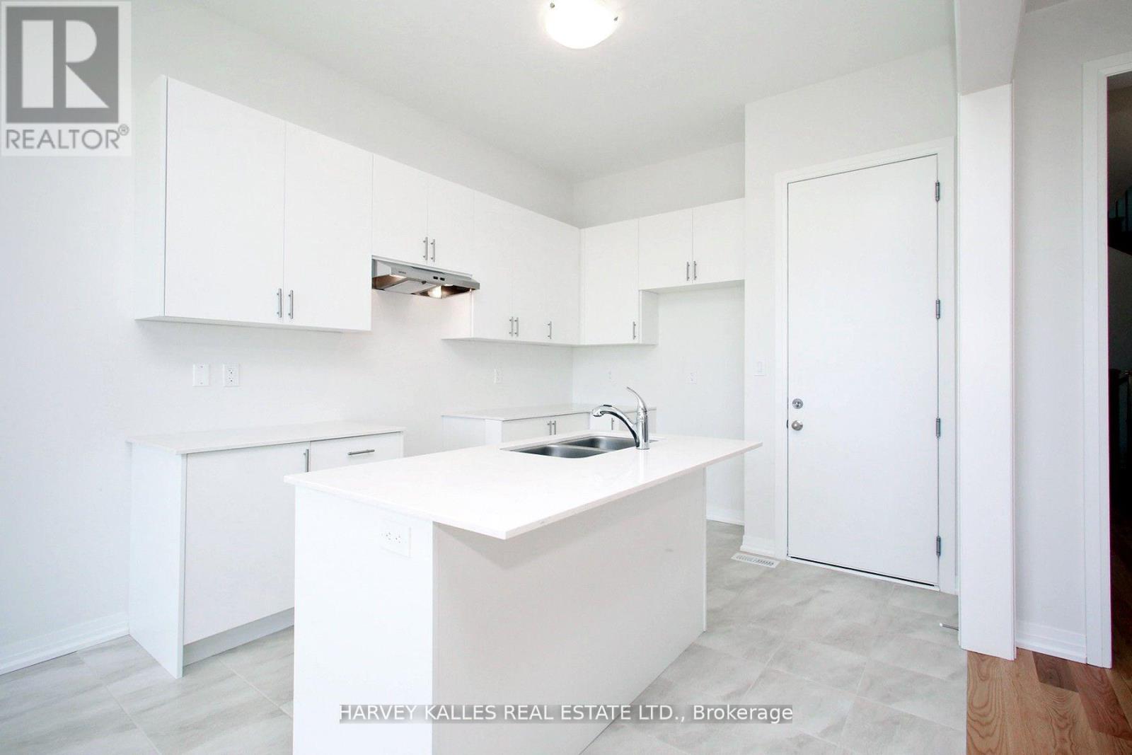 Photo 8 of 1077 Zircon Manor, Pickering ON