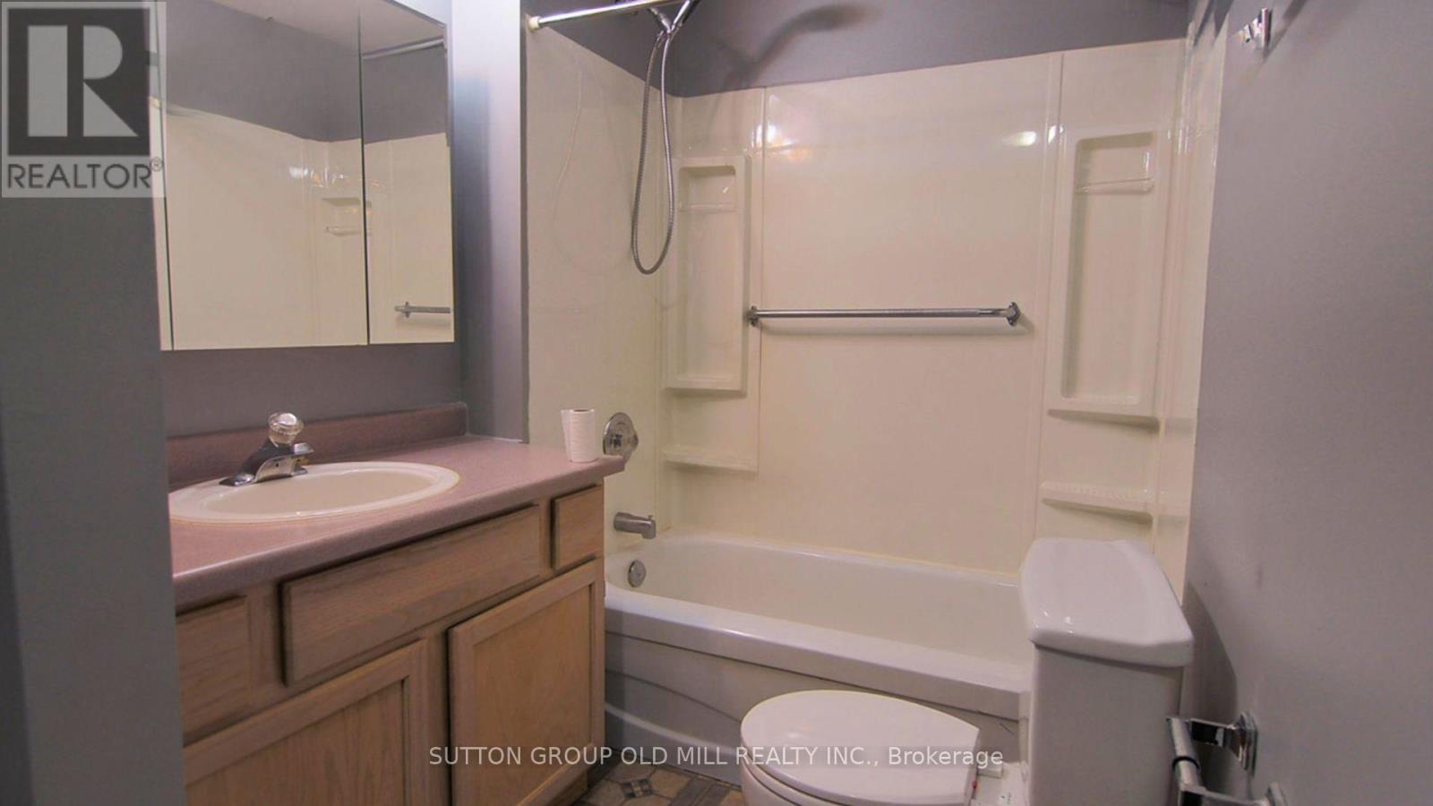 Photo 2 of Bsmt 16 Horseshoe Drive, Whitby ON