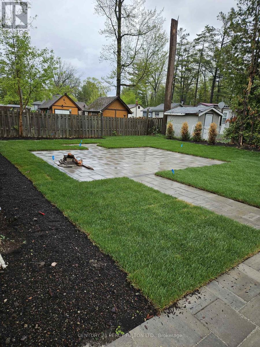 Photo 15 of 61 Glenwood Drive, Wasaga Beach ON