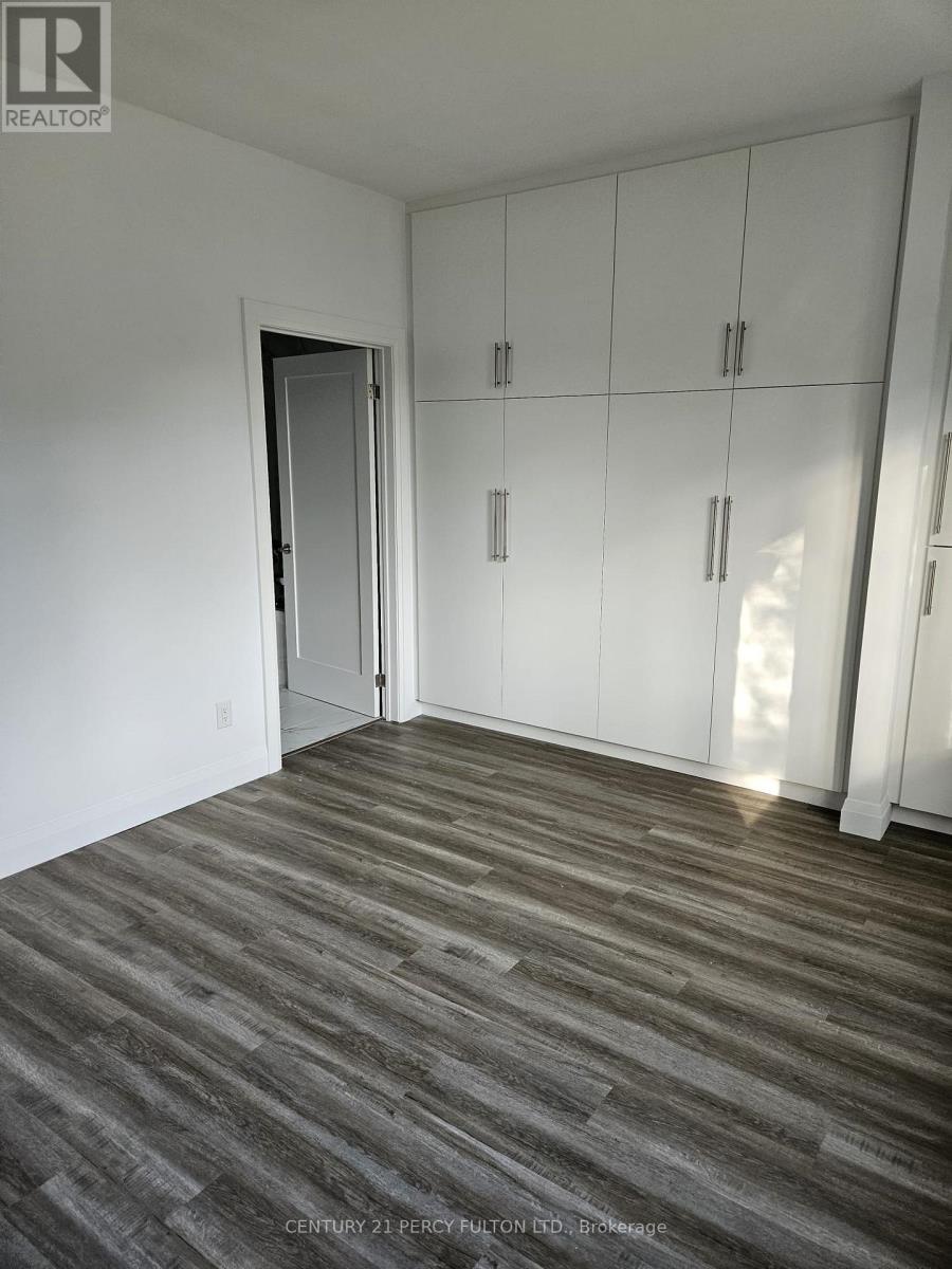Photo 10 of 61 Glenwood Drive, Wasaga Beach ON