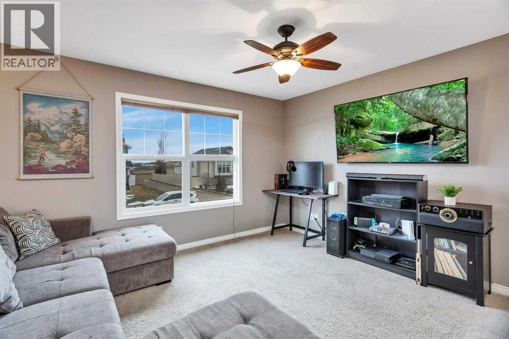 Photo 8 of 109 Redwood Boulevard, Springbrook AB
