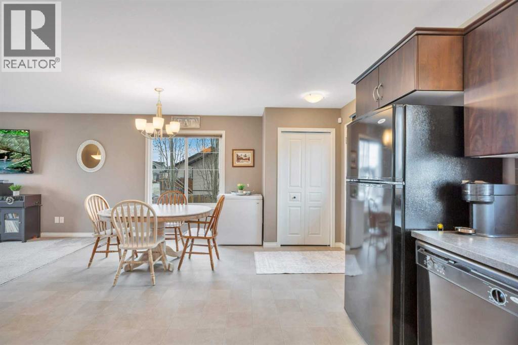 Photo 12 of 109 Redwood Boulevard, Springbrook AB