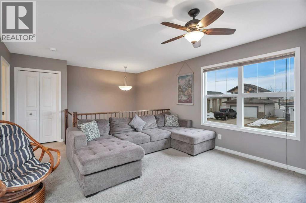Photo 7 of 109 Redwood Boulevard, Springbrook AB