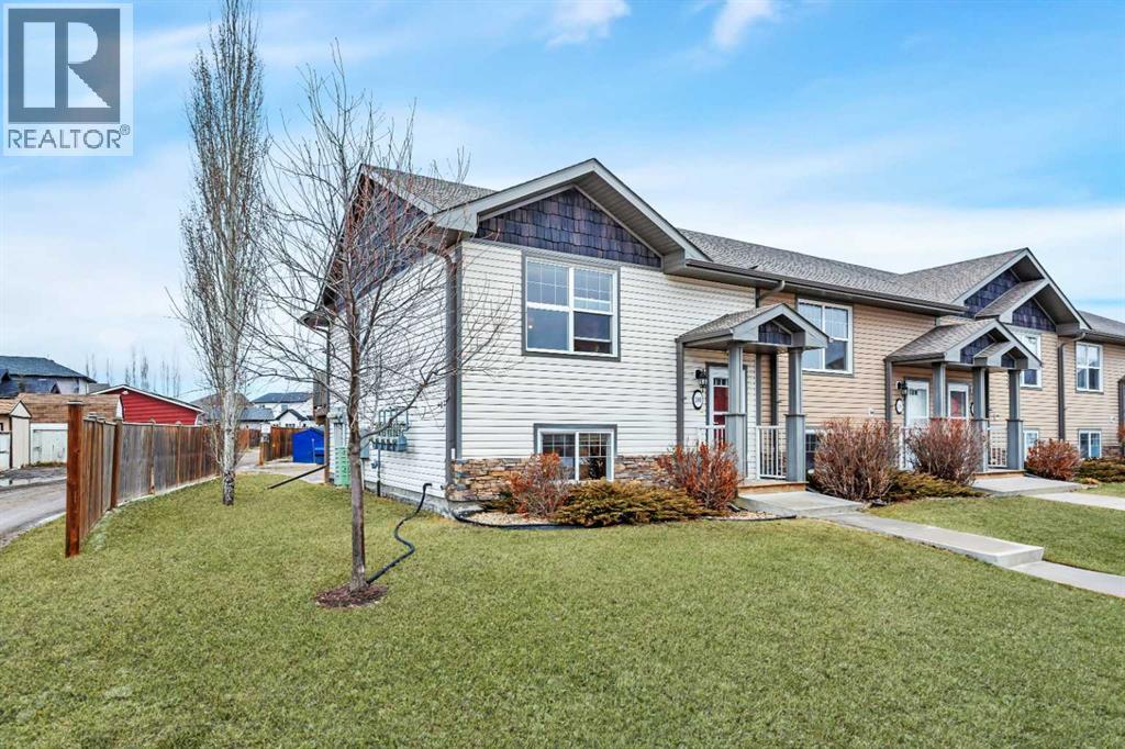 Photo 3 of 109 Redwood Boulevard, Springbrook AB