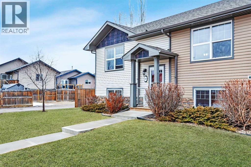 Photo 2 of 109 Redwood Boulevard, Springbrook AB