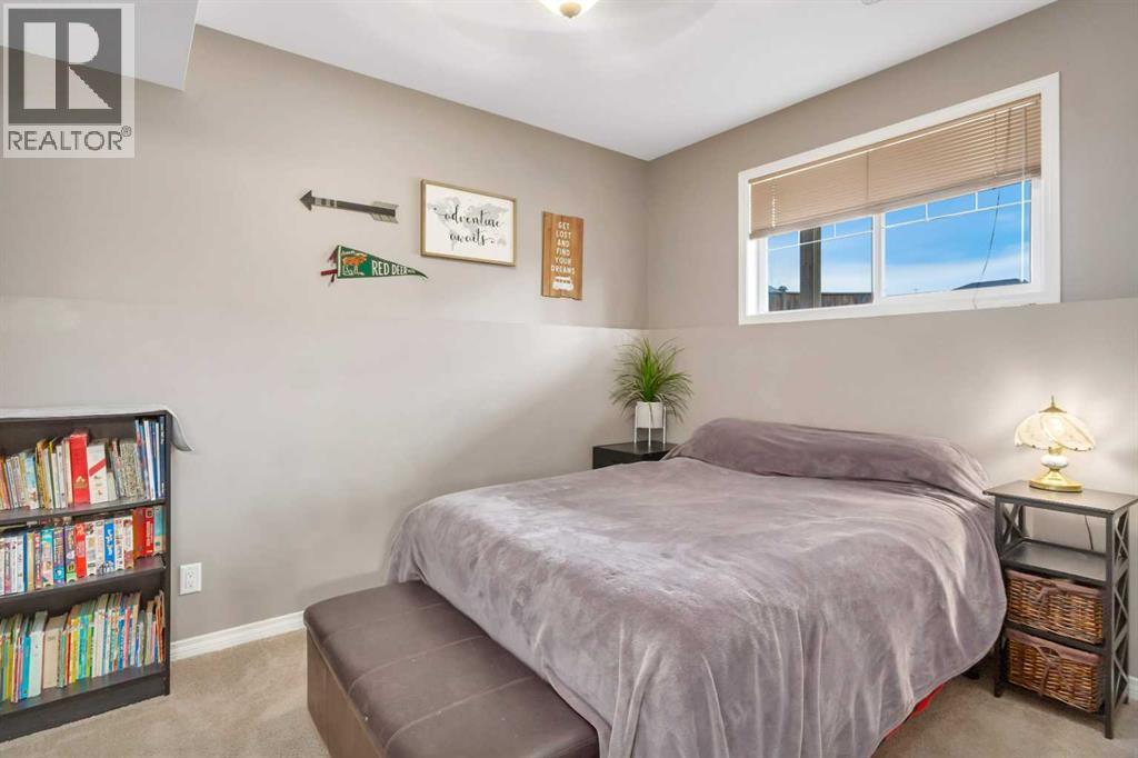 Photo 18 of 109 Redwood Boulevard, Springbrook AB