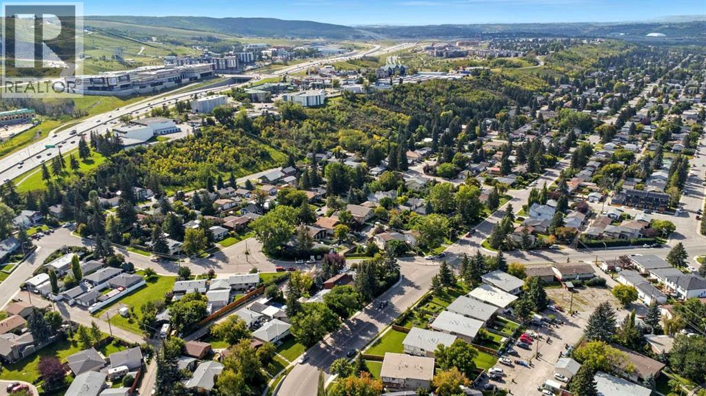 Photo 22 of 7827 33 Avenue Nw, Calgary AB
