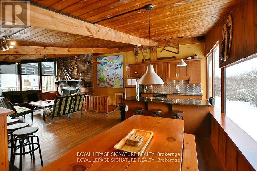 Photo 45 of 163 Tyrolean Lane, Blue Mountains ON