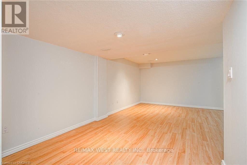 Photo 20 of 4475 Comfort Crescent, Lincoln ON