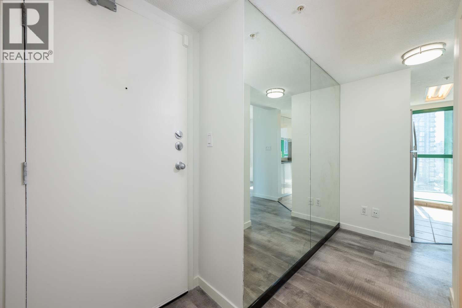 Photo 11 of 1504 1188 Howe Street, Vancouver BC