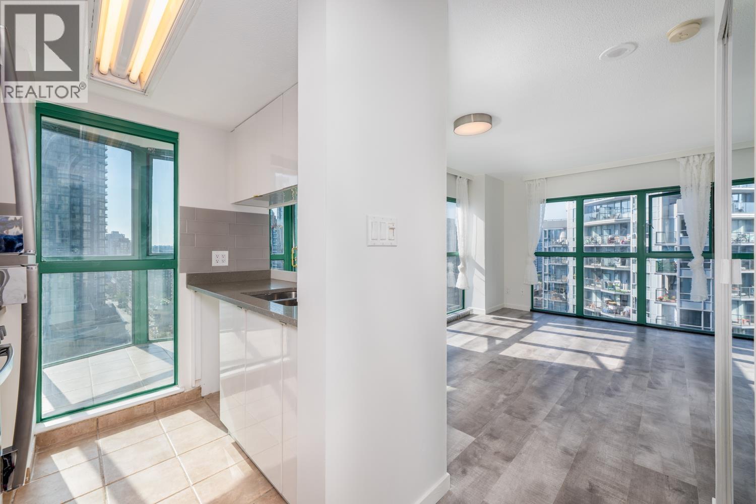 Photo 7 of 1504 1188 Howe Street, Vancouver BC