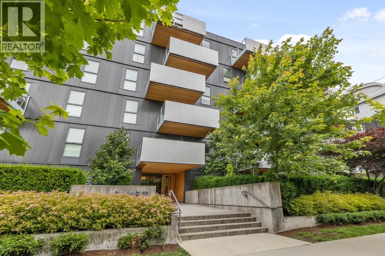 Photo 17 of 205 5089 Quebec Street, Vancouver BC