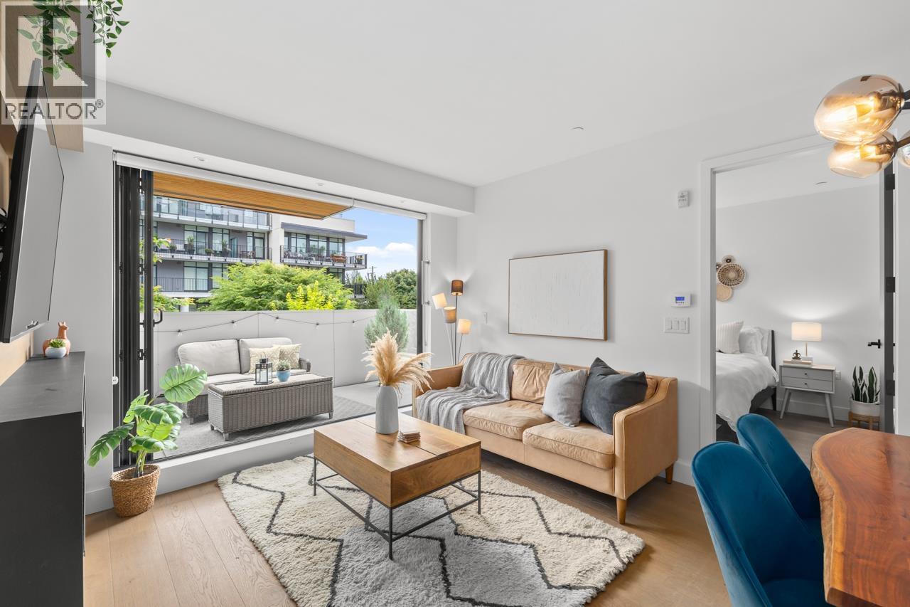Photo 1 of 205 5089 Quebec Street, Vancouver BC
